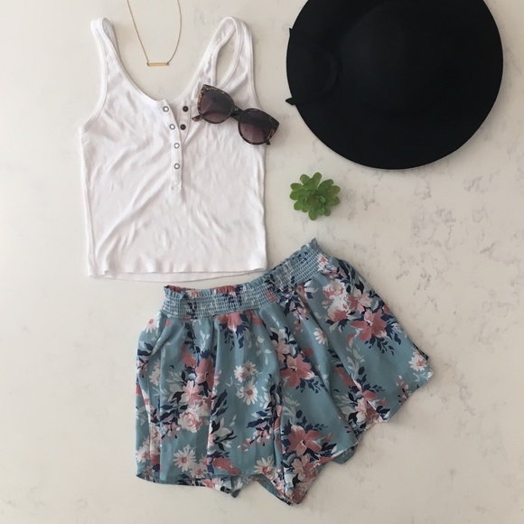 Altar'd State Pants - Altar'd State Flowy Boho Floral Shorts